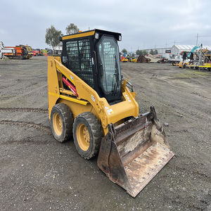 Cargadora Compacta de Dirección Deslizante 226B de 2007, Equipo de Construcción de Uso Pesado - Product Image 1