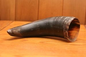 แก้วน้ำทำมือจากเขาควายธรรมชาติสไตล์ยุคกลาง สำหรับดื่มเบียร์หรือมี้ด - Product Image 3