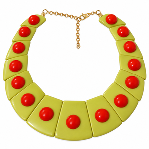 Collar con Colgante de Cuerno Negro con Dijes de Latón en Tono Dorado, Diseño de Luna Creciente y Estrella, Joyería Boho al por Mayor - Product Image 2