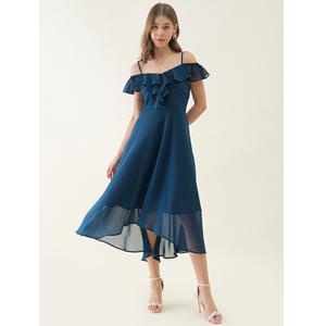 Robe longue évasée en mousseline de soie bleue de qualité supérieure avec bretelles, design unique, idéale pour les vacances à la plage - Product Image 3
