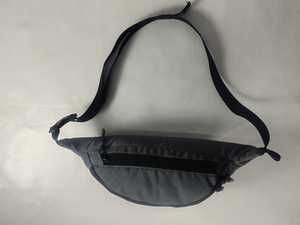 Riñonera Unisex Impermeable de Poliéster con Correa Ajustable, Múltiples Compartimentos con Cremallera, Riñonera de Moda para Viajes y Uso Diario - Product Image 2