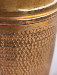 Pichet à eau en cuivre traditionnel de haute qualité avec poignées, accessoire de service pour restaurant ou hôtel à prix avantageux - Product Image 6