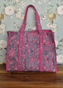 Bolso Tote Bohemio de Algodón Puro Acolchado a Mano con Bolsillos Interiores y Cierre de Cremallera - 14x16 Pulgadas, Ecológico y Sostenible para Uso Diario - Product Image 3