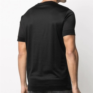 เสื้อยืดผู้ชายคอกลมแบบสบายๆ ระบายอากาศได้ดี ป้องกันรอยยับ เป็นมิตรกับสิ่งแวดล้อม พรีเมียม สกรีนโลโก้ตามสั่ง ขายส่งจากโรงงาน - Product Image 3