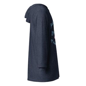 เสื้อสวมหัวแขนยาวมีฮู้ดแจ็คแอนด์จิลพร้อมลายพิมพ์ตัวอักษรสีน้ำเงิน เสื้อเชิ้ตลำลองเนื้อนุ่มระบายอากาศได้ดีสำหรับแฟชั่นในชีวิตประจำวัน - Product Image 3