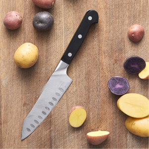 Cuchillos Santoku Negros con Tres Remaches en el Mango, Hoja Ovalada Plateada con Diseño de Hoyuelos y Refuerzo para Cortar Alimentos, Picar Verduras y Rebanar - Product Image 3