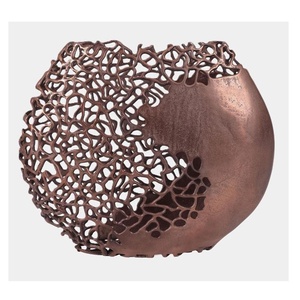 <b>Gold</b> Toned Shell Shaped Flower <b>Vase</b> for Table Accent Living Room Hallway Metal Flower <b>Vase</b> Decorative Flower <b>Vase</b> for Home Use - Product Image 4