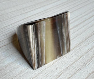 Collier en corne de buffle fait main, écologique, design moderne, artisanat indien, forme naturelle, idéal pour fêtes et mariages, nouveauté, vente chaude - Product Image 2