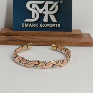 Nuevo Brazalete Tradicional de Cobre, Hecho a Mano, con Cadena Trenzada, Ligero - Product Image 2