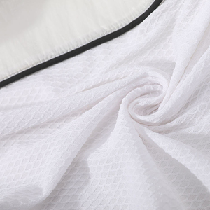 เสื้อจักรยานแขนยาวผู้ชาย สีดำขาว ซิปเต็มตัว สำหรับปั่นจักรยานบนถนน ระบายอากาศได้ดี แห้งเร็ว ผลิตจากโพลีเอสเตอร์ 100% น้ำหนัก 180 กรัม - Product Image 4
