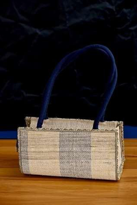 Sac à main en paille de banane tissé à la main, pochette naturelle pour femme, structurée, avec fermeture éclair, boutons et chaînes, pour usage quotidien et voyage, compacte - Product Image 5