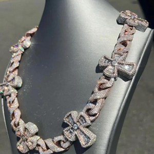 Colliers personnalisés de luxe pour rappeurs, avec pendentif croix pavé de diamants Moissanite VVS ronds, chaînes fines - Product Image 1