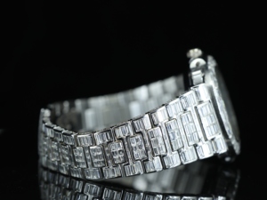 Reloj Automático de Acero Inoxidable para Hombre, Estilo Hip-Hop, Diseño Europeo Americano, con Diamantes, Calendario y Cristal de Zafiro, Venta al Por Mayor de Fábrica - Product Image 3