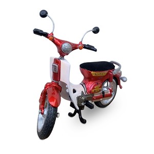 Modelo de Motocicleta Metálica en Miniatura C70 Hecho a Mano, Fundido a Presión, Coleccionable, Decorativo, Amarillo y Rojo Blanco, Diseño 3D, Estilo Antiguo - Product Image 4