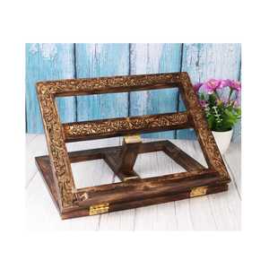 Support de livre réglable en bois artisanal avec sculptures florales – Style artistique, rustique, minimaliste, moderne, spirituel - Product Image 1