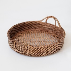 Plateau de service rond en rotin tissé à la main, panier de rangement en rotin naturel, plateaux de rangement pour la maison - Product Image 1
