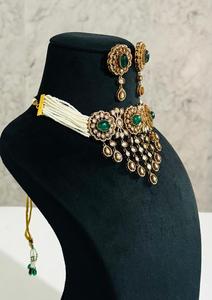 Ensemble collier choker victorien Kundan vert luxueux non taillé avec pierres gemmes doublet et boucles d'oreilles assorties, ensemble de mariage indien pour mariée - Product Image 3