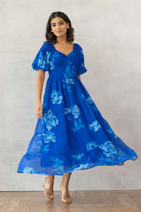 Robe longue décontractée d'été pour femme en mousseline de soie, imprimé floral bleu, col en V, coupe trapèze, manches courtes, ourlet étagé, style bohème ample - Product Image 5