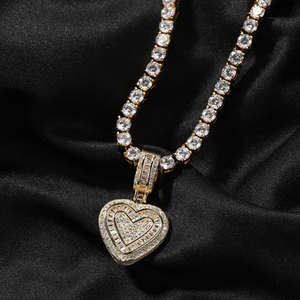 Nouveau Collier Pendentif Cœur Diamant Hip Hop Tendance, Design Niche Cœur Sucré - Product Image 1