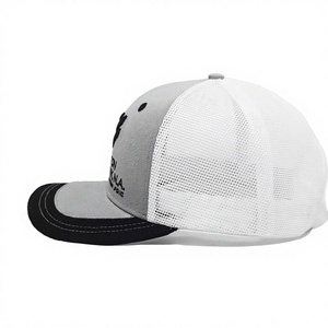 Gorra de camionero de malla blanca estructurada de 6 paneles con logotipo personalizado bordado en 2D 3D, atuendo diario cómodo para adultos, hecho en Vietnam - Product Image 4