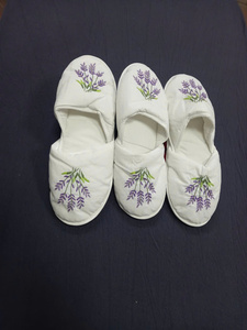 รองเท้าแตะปักสำหรับใช้ในร่มสวยมากเรารับออเดอร์จำนวนมาก - Product Image 2