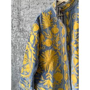 Amorzinho Blazer unisexe en velours épais, brodé de motifs floraux, design unique fait main, col mandarin, manches longues, hiver - Product Image 4