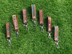 Porte-clés en cuir taillé sculpté à la main Porte-clés en cuir imprimé floral gaufré Accessoires en cuir taillé Porte-clés mignons pour hommes - Product Image 5