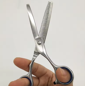 Tijeras de Peluquería de 5.5/6.0 Pulgadas en Oferta, Tijeras de Peluquería Económicas, Tijeras de Entresacar para Barbería, Juego de Herramientas de Corte de Pelo - Product Image 1