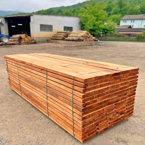Bois de pin et bois d'épicéa sciés bruts – Produits en bois dur, y compris Azobe, Teck, Chêne, Palissandre et Tali à motif carré - Product Image 2