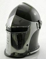 Casque de Chevalier Médiéval Fantaisie en Acier Poli Argenté, Grand Heaume de Crusader avec Gravure Métallique, Armure