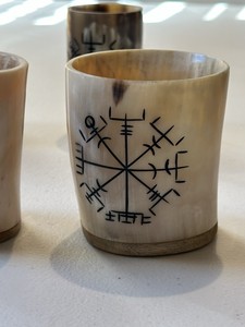 Verre à vin court en corne de viking personnalisé avec logo, fait main en corne indienne pour la bière, poli et sculpté, Marco Enterprises Nordic - Product Image 2