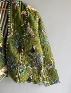 Veste matelassée verte à imprimé animal, manches chauve-souris, poches plaquées, style bohème, cadeau pour elle - Product Image 3