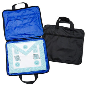 Delantal Masónico de Lujo Bordado para Maestro de Logia con Diseño Magnético, Colores y Materiales Personalizados en Azul, Delantales Masónicos - Product Image 3