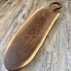 Tabla de cortar de madera hecha a mano, hecha de madera dura ecológica de origen sostenible, ideal para uso en encimeras de cocina - Product Image 3