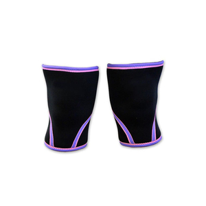 Genouillère élastique noire avec bordure bleue pour hommes, design uni, respirante, soutien et compression - Product Image 5