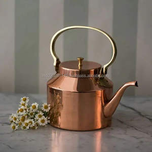 Hervidor de cobre de inspiración Bohemia con acabado artesanal y lados bruñidos ideal para casas espirituales o estaciones de té - Product Image 6