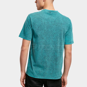 Camiseta con efecto lavado ácido para hombre, material de algodón suave, estilo casual y moderno para uso diario. - Product Image 3