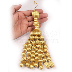 Frange décorative tissée à la main en or avec pompons pour vêtements, sacs, textiles de maison, ornements suspendus et garnitures de vêtements - Product Image 2