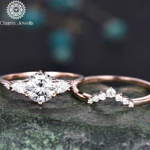 Bague de fiançailles en moissanite pour femme Charm_Jewells, taille coussin, plaqué or rose 18 carats, monture à griffes en or massif, style classique, IGI - Product Image 2