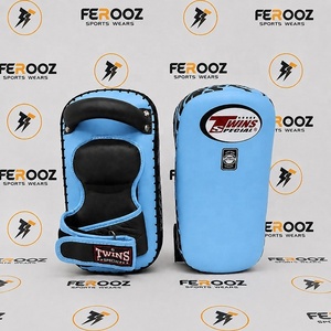 Escudos de Protección de Muay Thai Personalizados en Naranja y Negro, de Piel de Primera Calidad, Duraderos, para Todas las Estaciones, para Adultos - Product Image 2