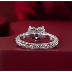 Anillo de Compromiso con Diamante Cultivado en Laboratorio de Corte Corazón y Marquise de 2.00 CT, Oro Blanco Sólido de 14K, Banda Pavé, Claridad VS1 - Product Image 4