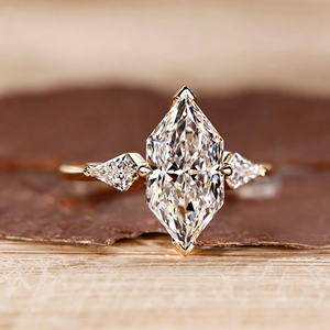 Anillo de compromiso de oro de 18 quilates con diamantes cultivados en laboratorio, corte marquesa holandés personalizado, trilogía con piedras laterales en forma de cometa, certificado IGI VVS, joyería fina para mujer - Product Image 2