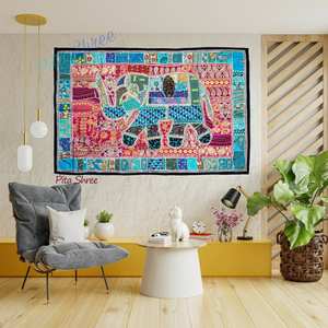 Tapiz de pared hecho a mano con diseño de elefante, 40x60 pulgadas, tapicería bordada de algodón, decoración vibrante para el hogar, arte de pared. - Product Image 1