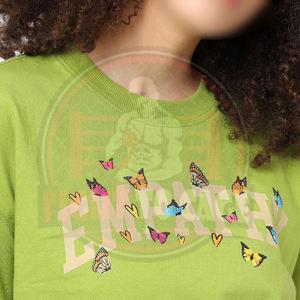 Camiseta Corta Personalizada con Logotipo para Mujer, Cuello Redondo, Diseño Gráfico, Color Verde Lima, Manga Corta, Estilo Holgado - Product Image 6