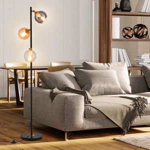 La lampada da terra moderna della metà del secolo con 3 paralumi a globo in vetro ponderato è un Target per gli amanti dell'interior Design - Product Image 2