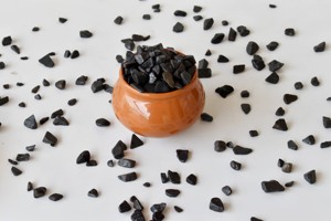 Vente en gros de copeaux de cristal d'hématite de qualité supérieure, graviers de pierres semi-précieuses, pierres de guérison pour la décoration et l'art - Product Image 6