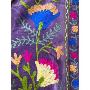 Veste en velours violet pour femme, col mandarin, broderie florale, style Prairie Chic, manteau d'automne, veste en velours Suzani faite à la main - Product Image 5