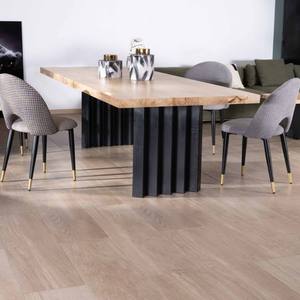 Table à manger Vandana Ivory Legacy 220 cm en bois massif avec pieds en métal plissé noir Audacio - Product Image 6