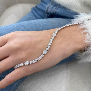 Bracelet tennis de luxe en moissanite, taille cœur et poire, ton or blanc, élégant et étincelant, bijou de déclaration, cadeau pour femme - Product Image 6