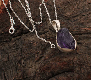 Vintage Bezel Setting Natural <b>Raw</b> <b>Amethyst</b> Pendant 925 Sterling Silver Rough Purple Necklace Uncut Gemstone Healing Jewelry - Product Image 5